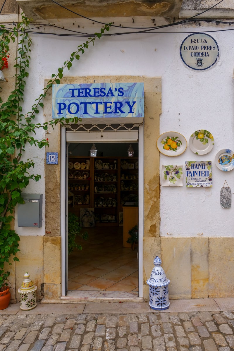 Boutique de poterie à Loulé