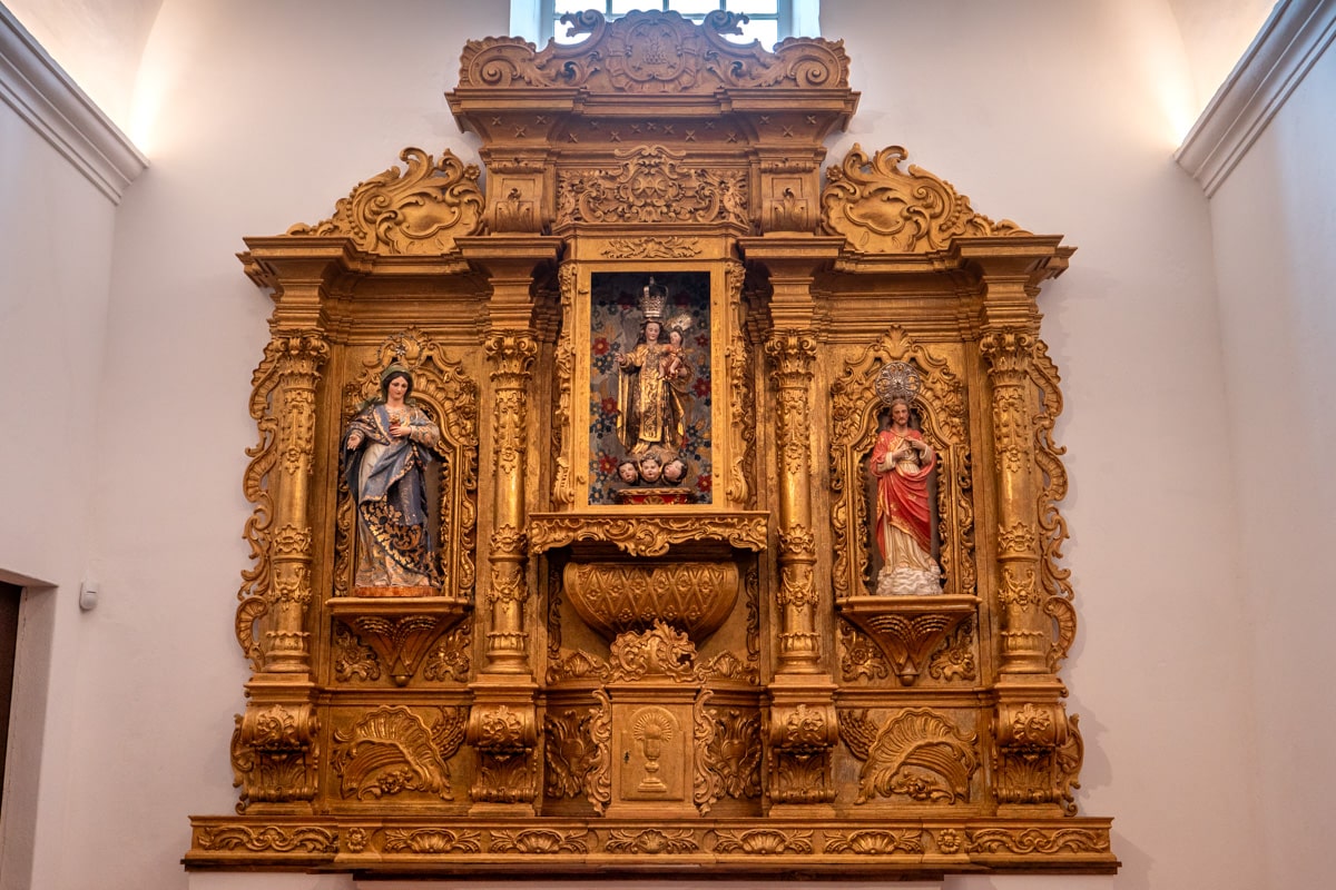 Retable de l'église Matrize de Sao Clemente