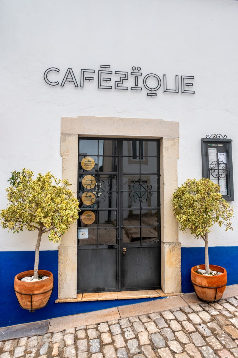 Façade du café Cafézique à Loulé