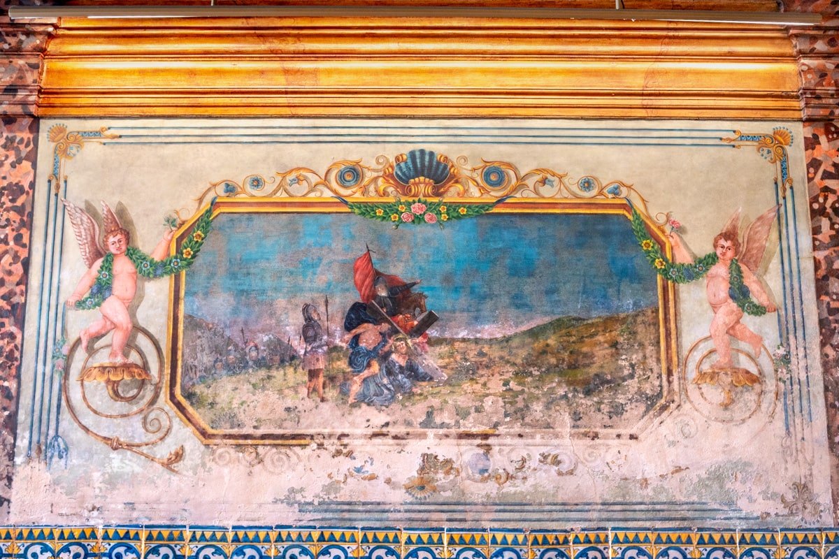 Une peinture sur un mur de la Nossa Senhora da Piedad à Loulé