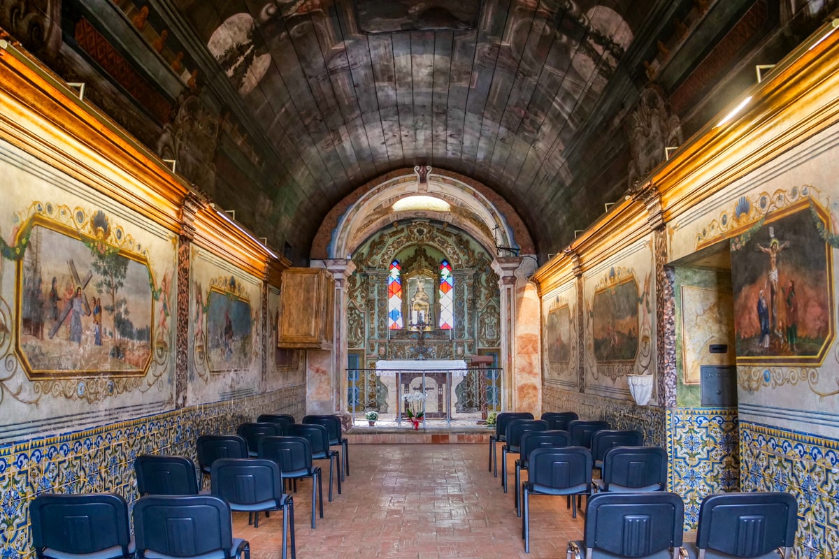 Une salle à l'intérieur de la Nossa Senhora da Piedad à Loulé